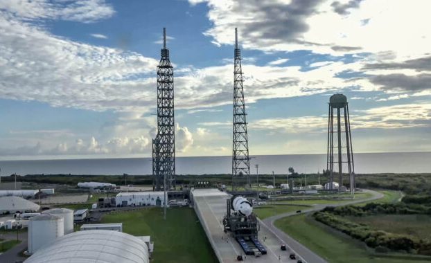 Informe de cohetes: Falcon 9 lanza su Starlink número 7000; ABL recorta profundamente