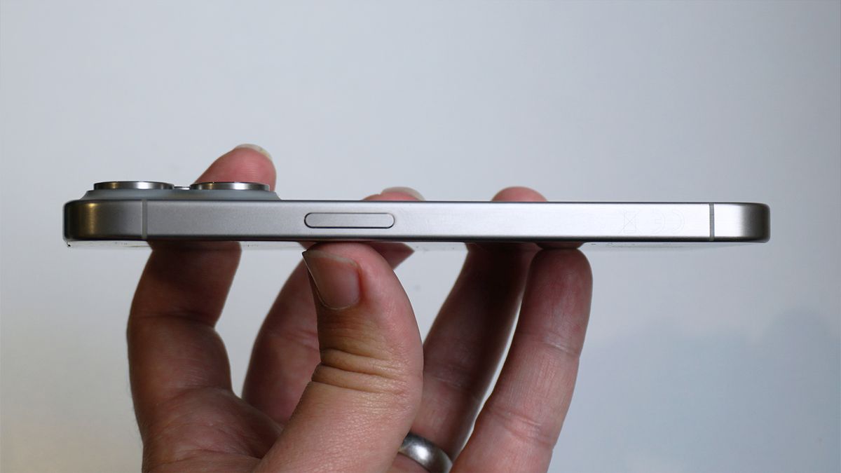 El botón de captura del iPhone 16 podría funcionar incluso cuando está cubierto por una funda