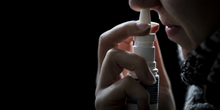 La FDA dice que una empresa homeopática se niega a retirar un aerosol nasal potencialmente mortal