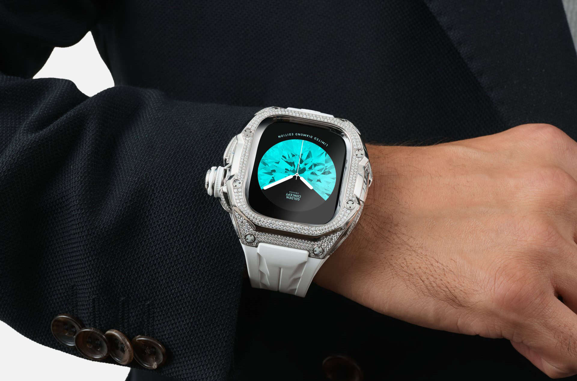 La funda para Apple Watch Ultra de 20.000 dólares de Golden Concept es puro lujo
