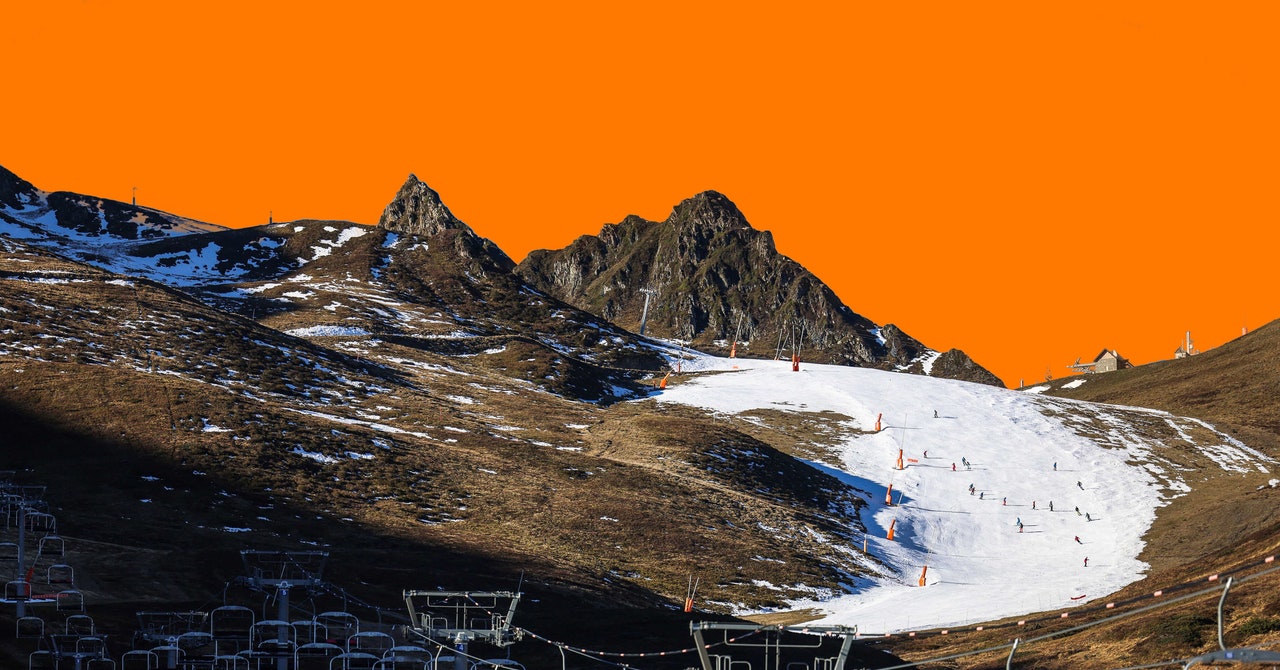 Las estaciones de esquí están almacenando nieve para afrontar los inviernos cálidos
