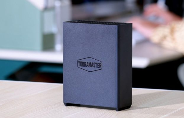 TerraMaster presenta un NAS SSD ultracompacto y alucinante que puede albergar hasta 8 unidades: 64 TB de almacenamiento NVMe es excelente, especialmente con un puerto LAN de 10 GbE