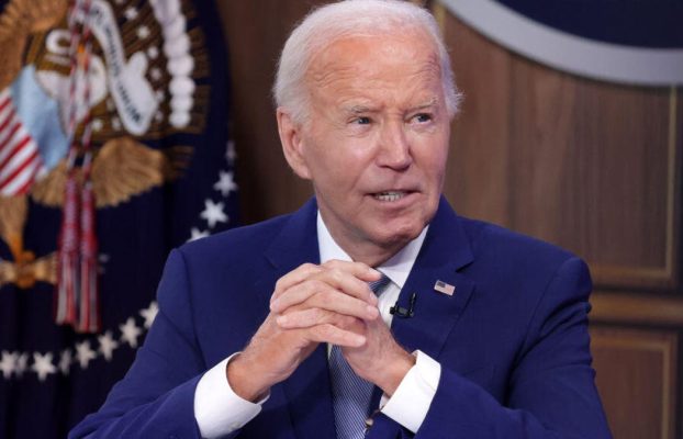 Biden impulsa 7.300 millones de dólares en energía limpia y electrificación