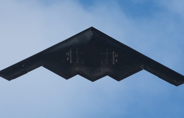 La rara prueba del bombardero B-2 envía un poderoso mensaje a China y los preocupa