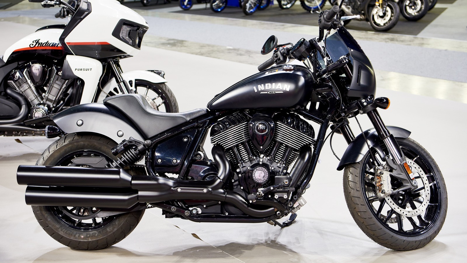¿Dónde se construyen los motores de Indian Motorcycle y cuántos modelos diferentes se producen?