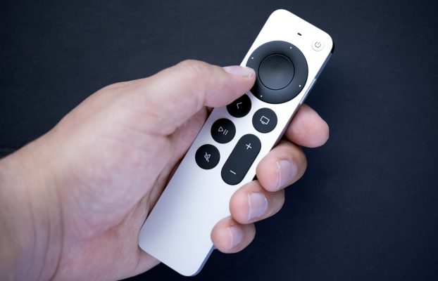 Cómo saber si el control remoto de tu Apple TV se está cargando