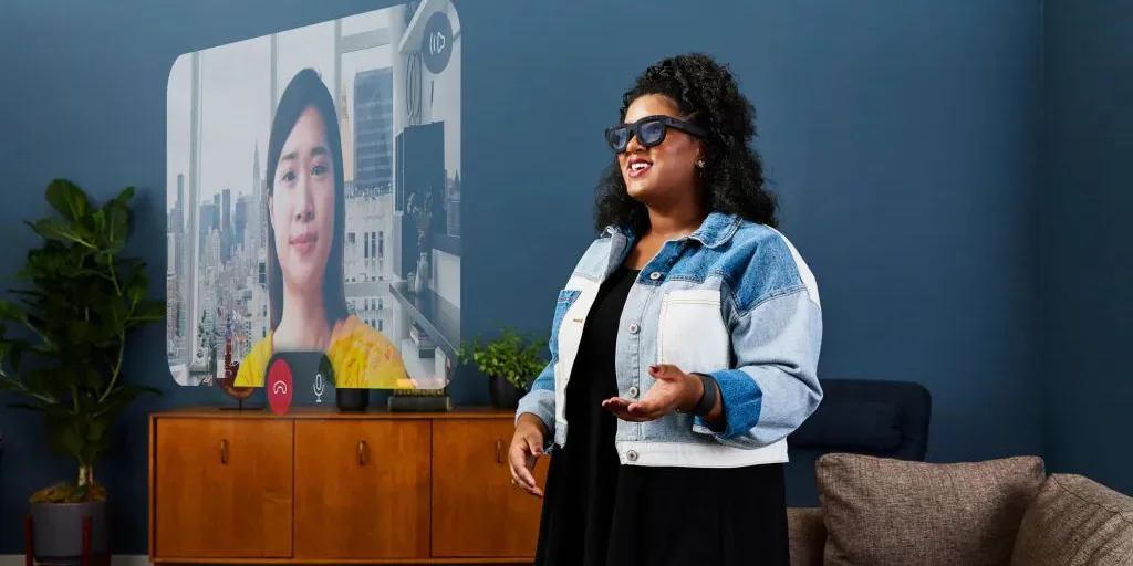 Zuckerberg no se olvida del metaverso y muestra sus primeras gafas de realidad aumentada