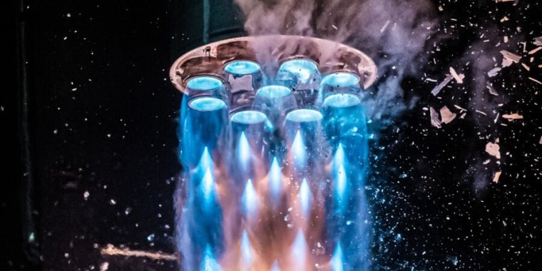 Relativity Space ha pasado de imprimir dinero y cohetes a hacer ¿qué exactamente?