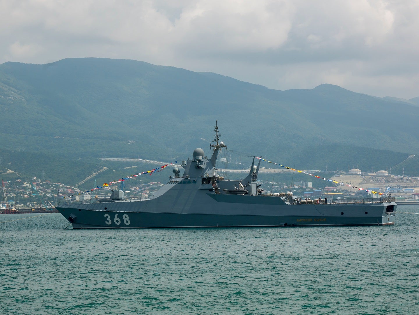 Ejecutivos de astilleros ucranianos expuestos por vínculos con plan naval ruso