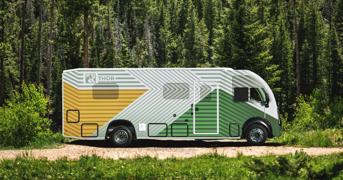 Un autobús camper de 800 kilómetros busca revolucionar el sector de las autocaravanas eléctricas en Estados Unidos