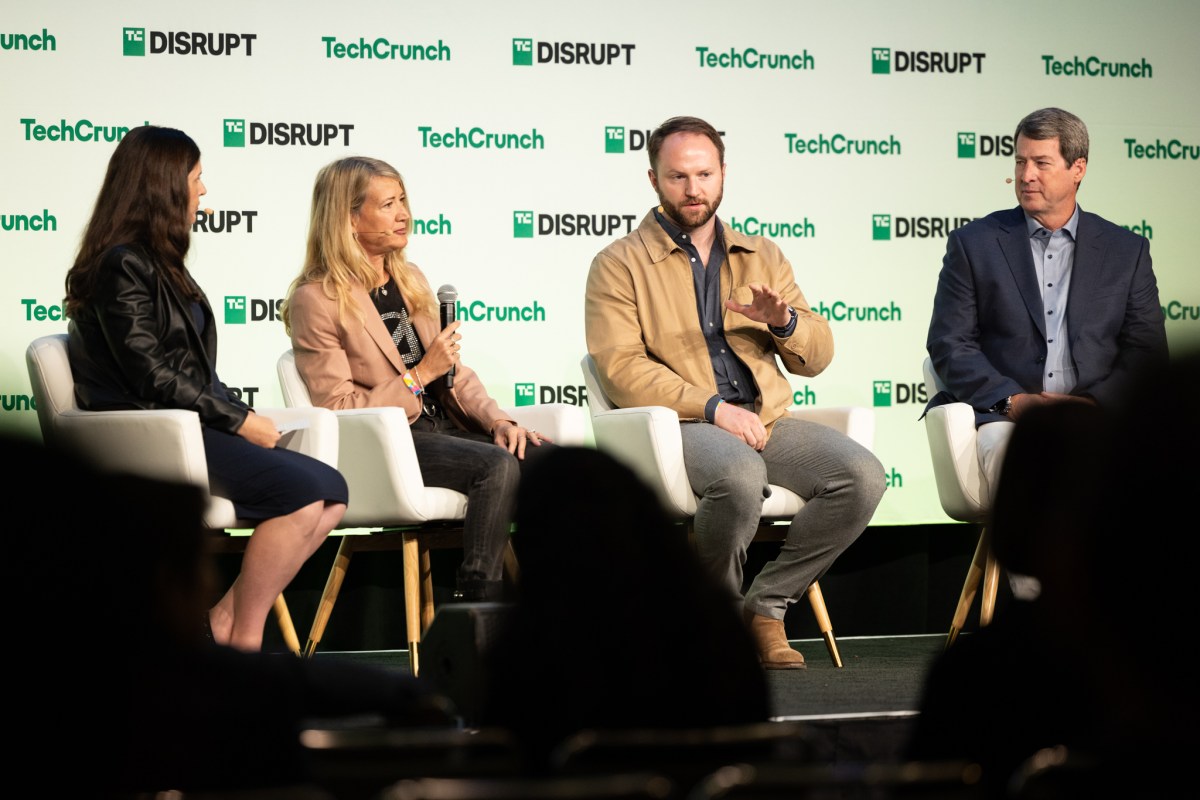 Los directores ejecutivos espaciales hablan sobre los desafíos y oportunidades de vender tecnología de defensa
