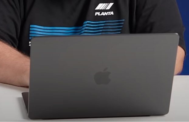 Canal ruso de YouTube supuestamente hace unboxing del MacBook Pro M4