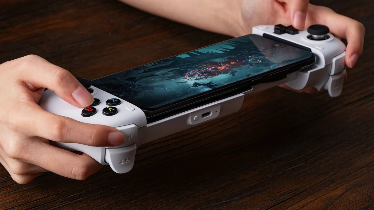 8Bitdo tiene un nuevo controlador de juegos para Android de $ 50 con palancas y disparadores de efecto Hall
