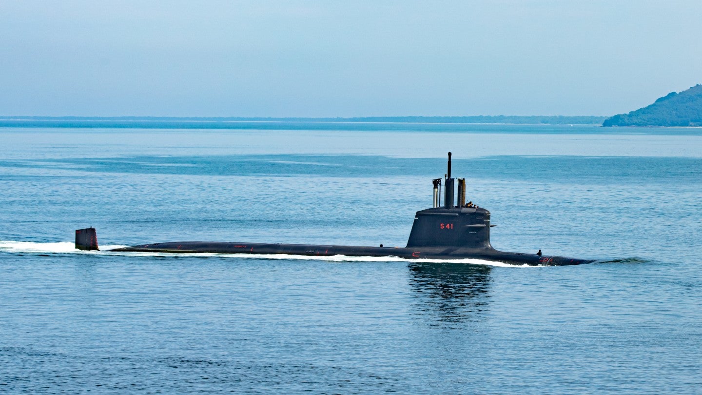 El tercer submarino brasileño clase Scorpène completa sus primeras pruebas en el mar