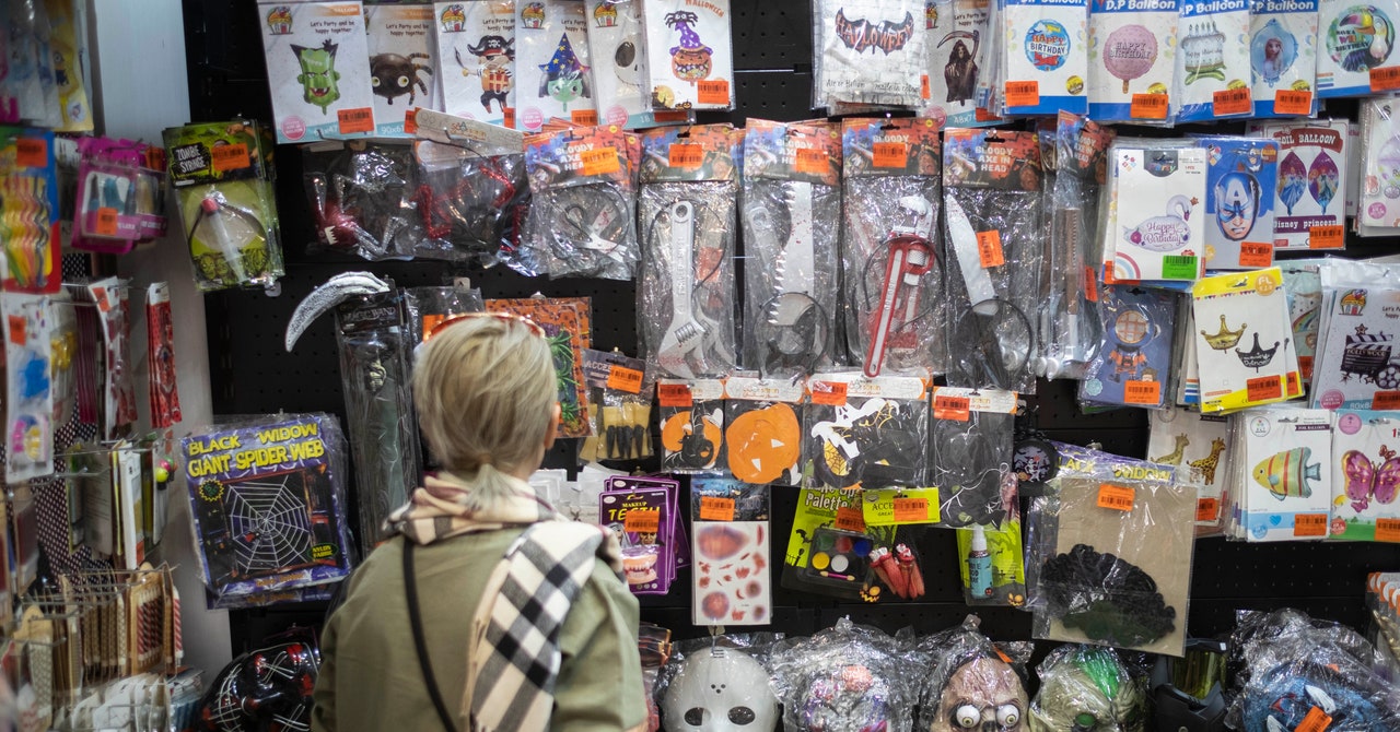 ‘Escúchame’: los disfraces de Halloween de Meme son tan de la última década