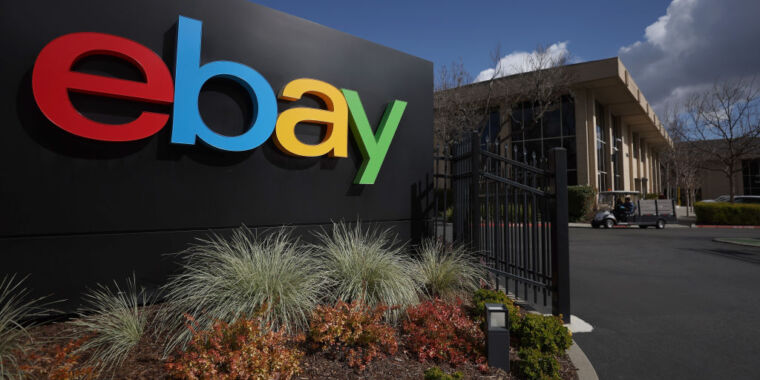 Anuncios de eBay de productos químicos prohibidos protegidos por la Sección 230, dictamina un juez