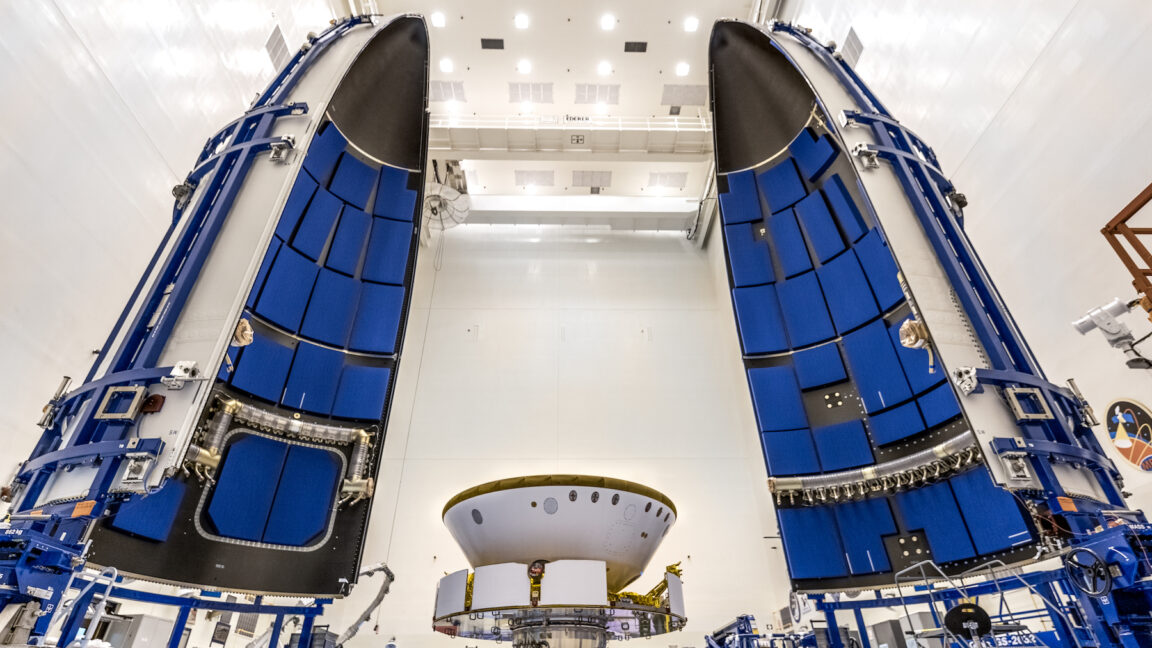 Mientras la ULA estudia la anomalía del propulsor Vulcan, también investiga problemas del carenado