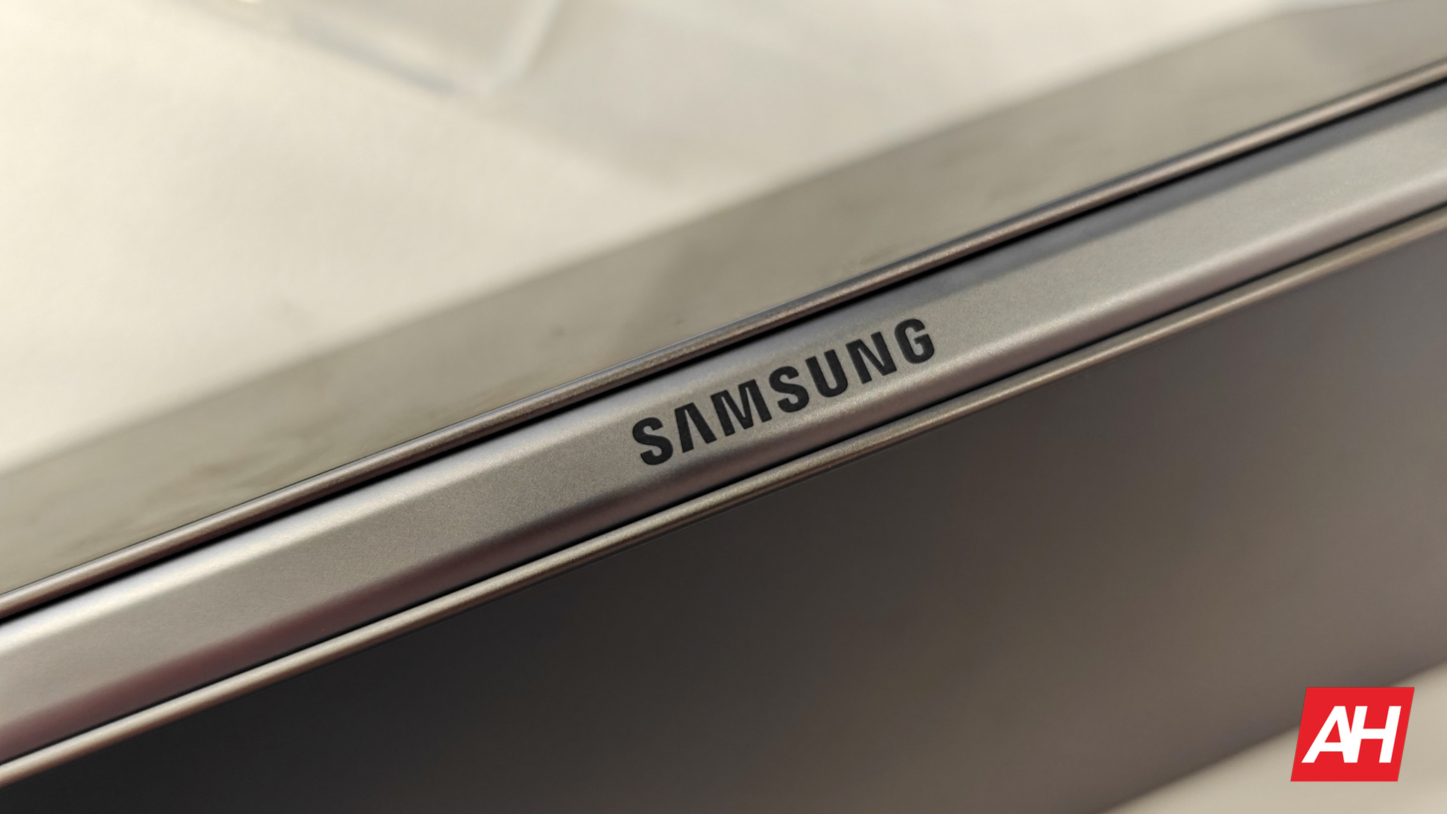 El teléfono triple de Samsung podría tener un nombre bastante mundano