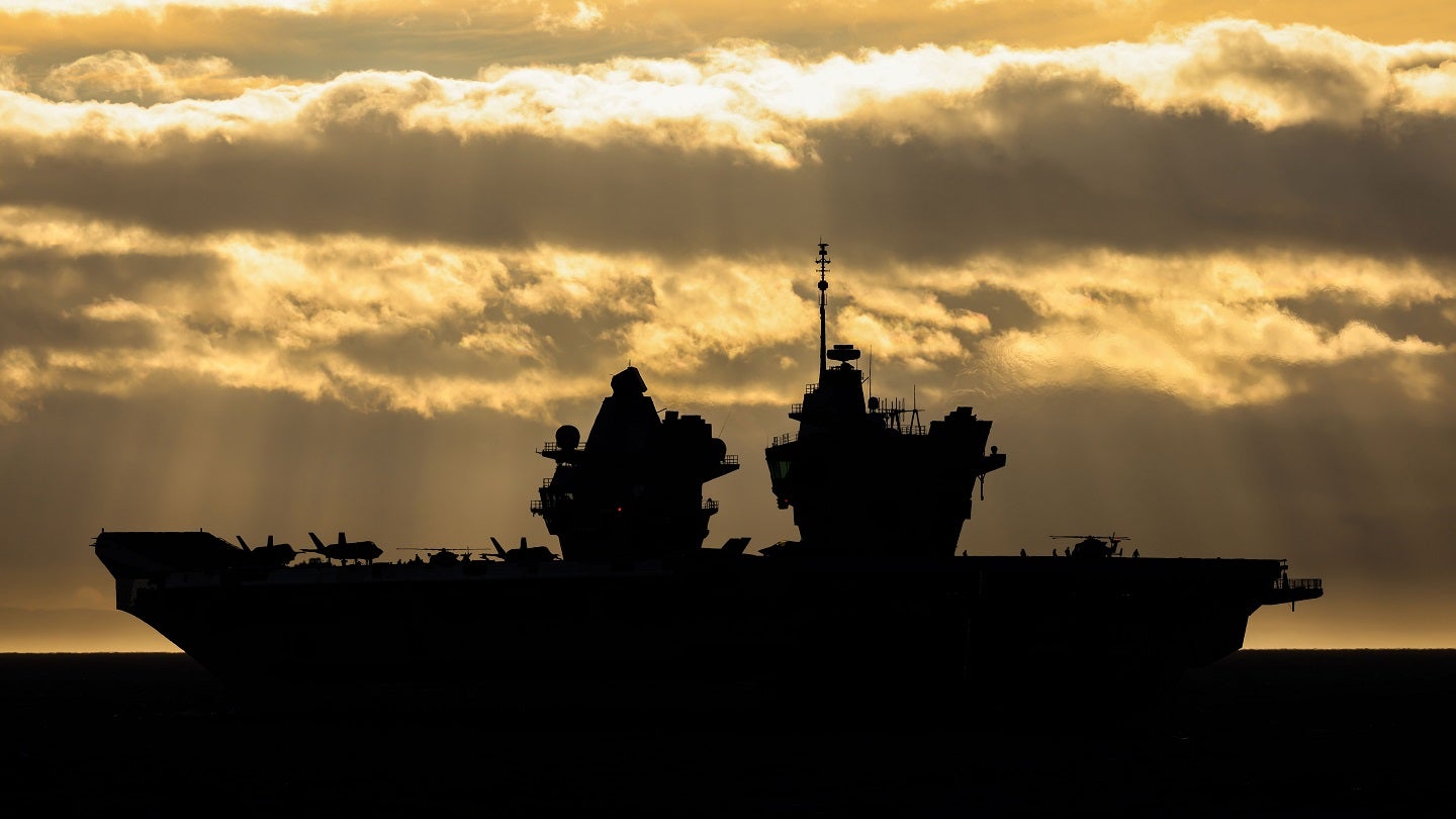 ¿Existe algún caso para suspender uno de los portaaviones de la Royal Navy?