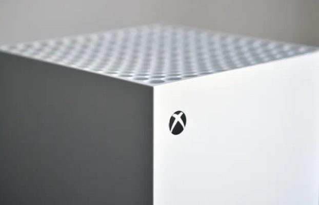 Así es la Xbox Series X blanca y sin unidad de disco