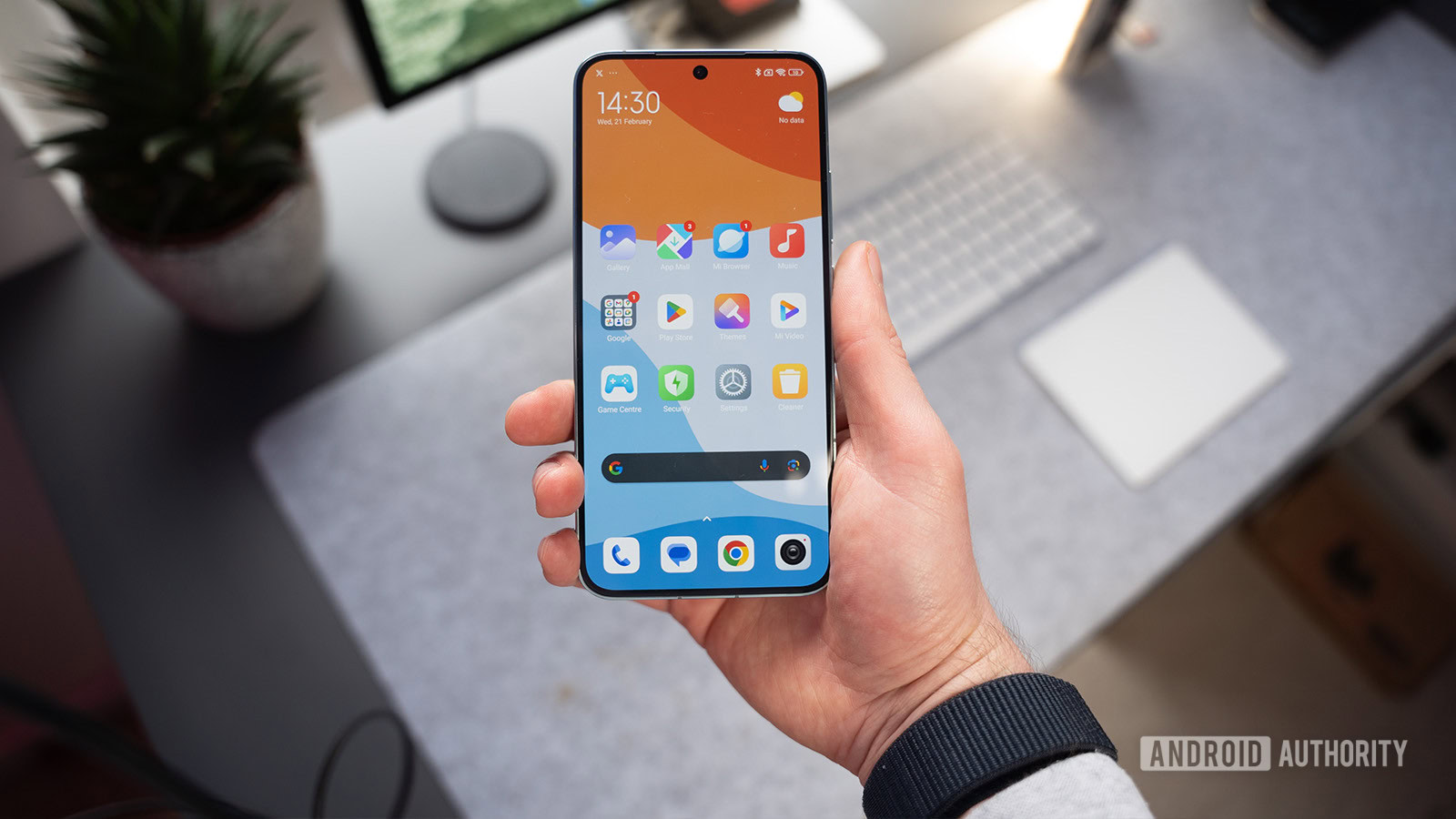 Aquí tienes un primer vistazo a uno de los primeros teléfonos insignia de 2025