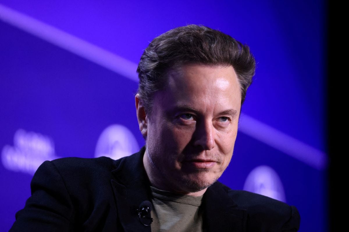 El gobierno dice que no habrá subasta de espectro satelital; Elon Musk saluda la decisión