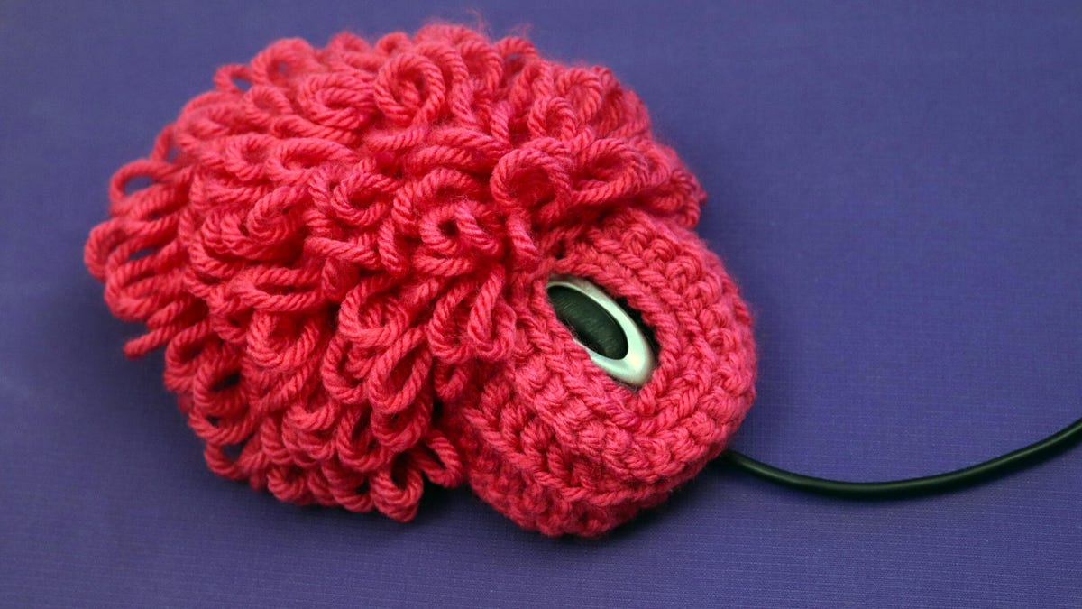 Las estafas de IA se han infiltrado en el mundo del tejido y el crochet: por qué es importante para todos