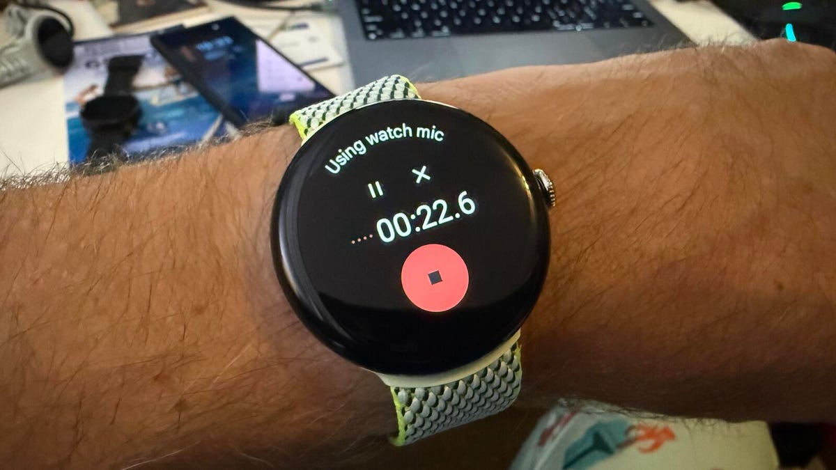 Los relojes inteligentes Android ahora pueden transcribir y resumir sus notas de voz gracias a la IA