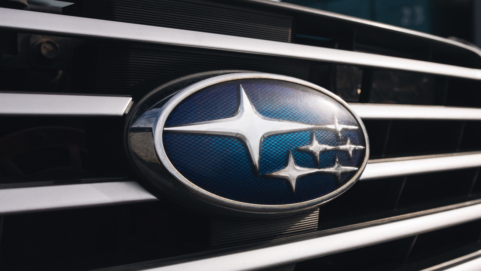 ¿Qué significa la luz ‘AT Oil Temp’ en un Subaru?