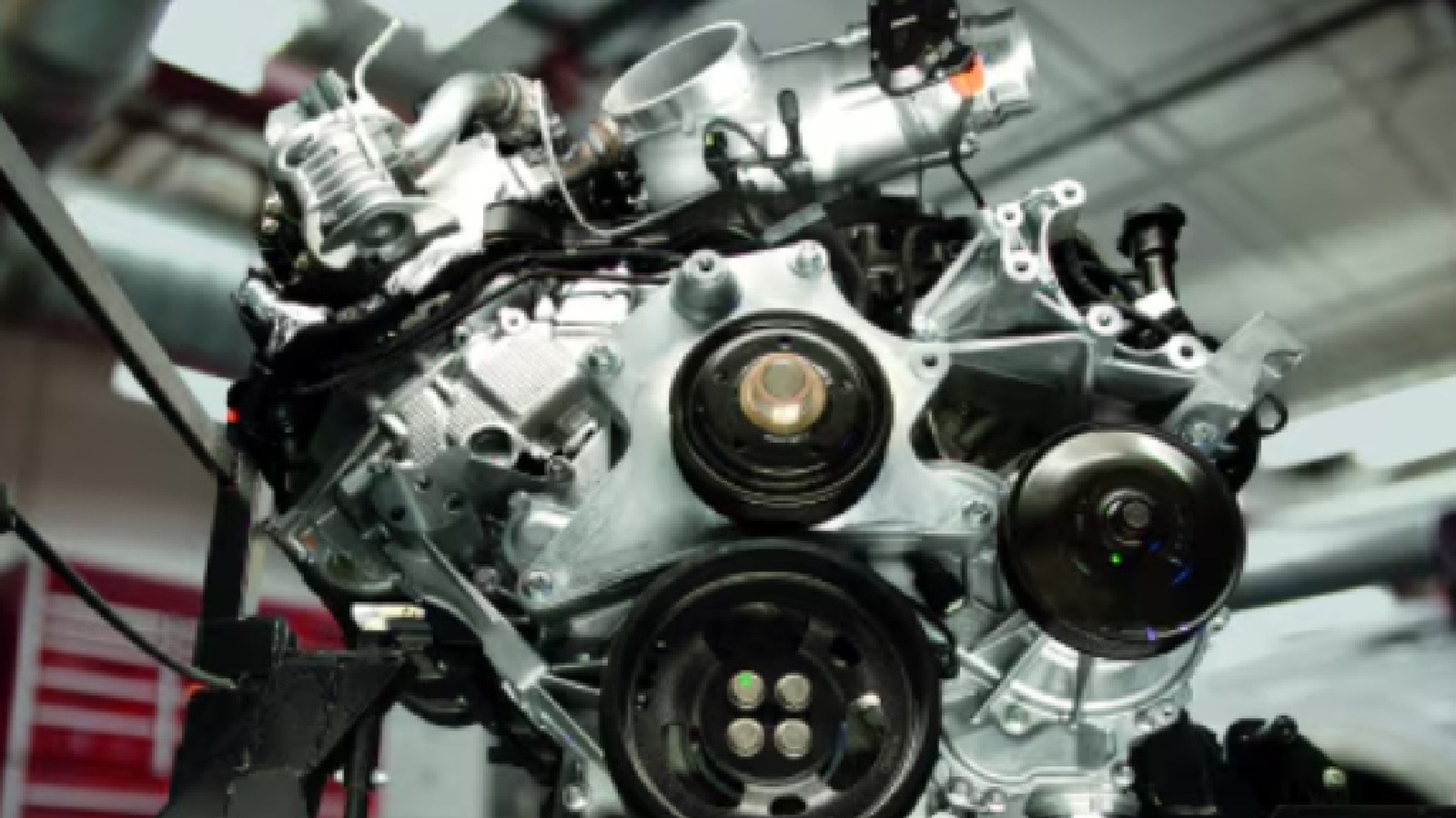 ¿Cuántos caballos de fuerza tiene un motor Power Stroke de 7.3 y cuánto cuesta el motor armado?