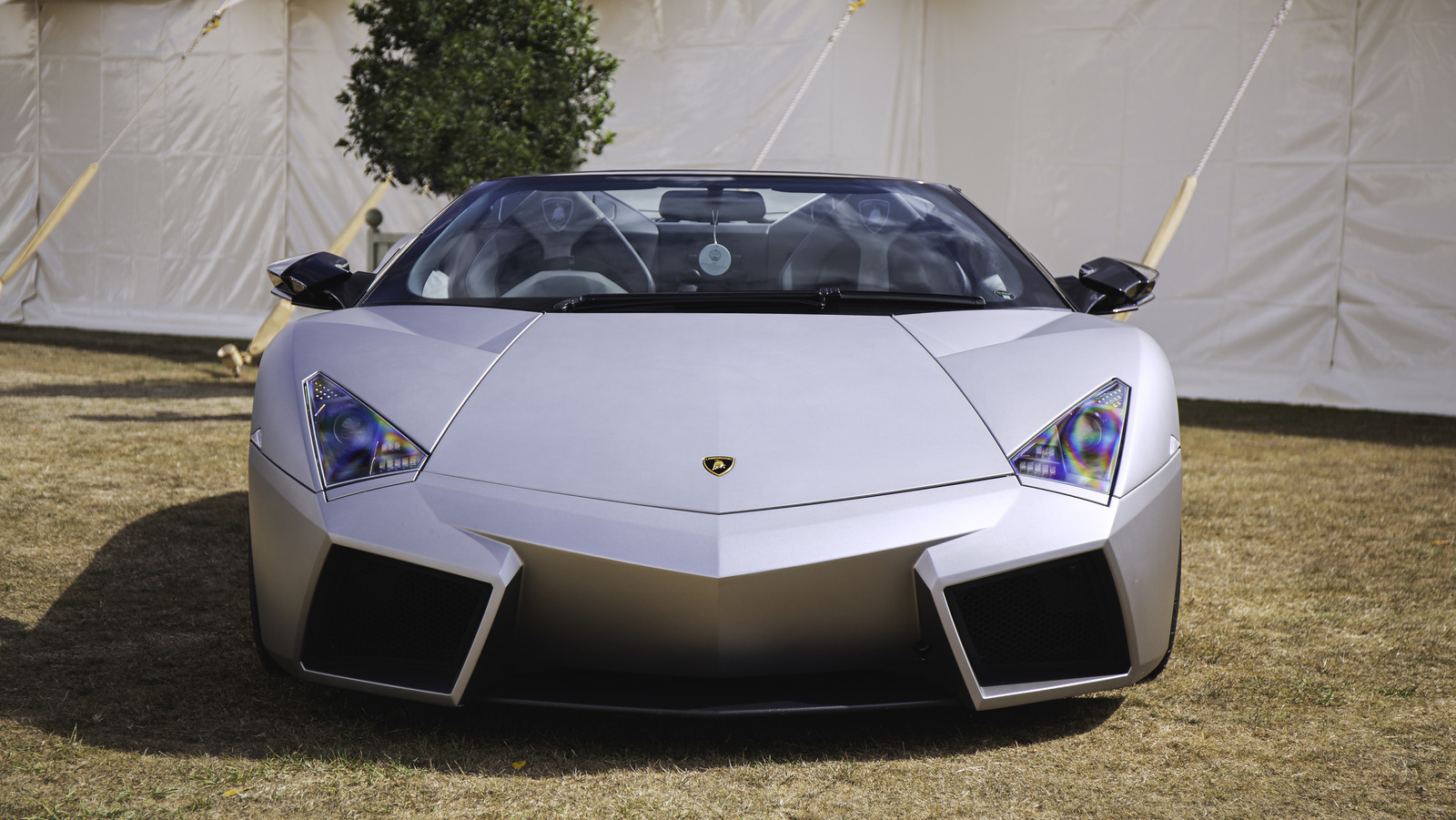 El avión de combate mundialmente famoso que inspiró el Lamborghini Reventon