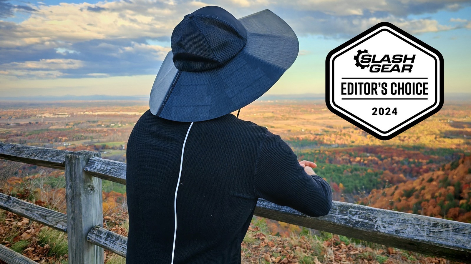 Un sombrero para el sol con paneles solares de aspecto tonto pero sorprendentemente práctico