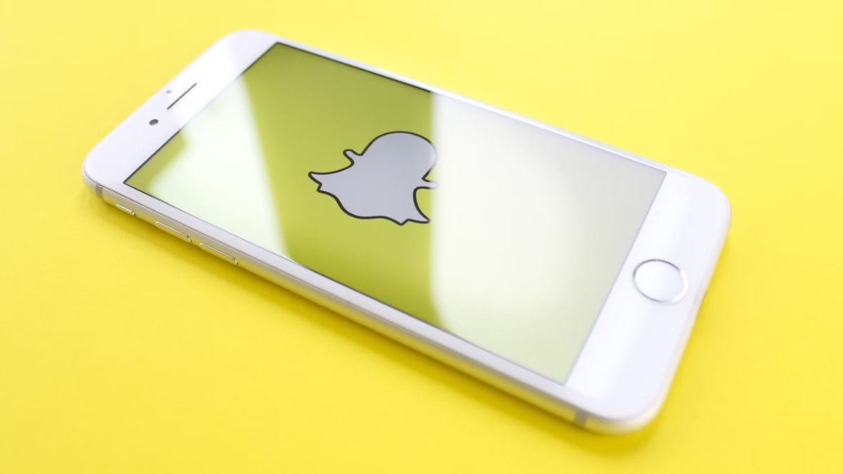 Snapchat lanza la función Footsteps para iOS que permite a los usuarios rastrear ubicaciones exploradas