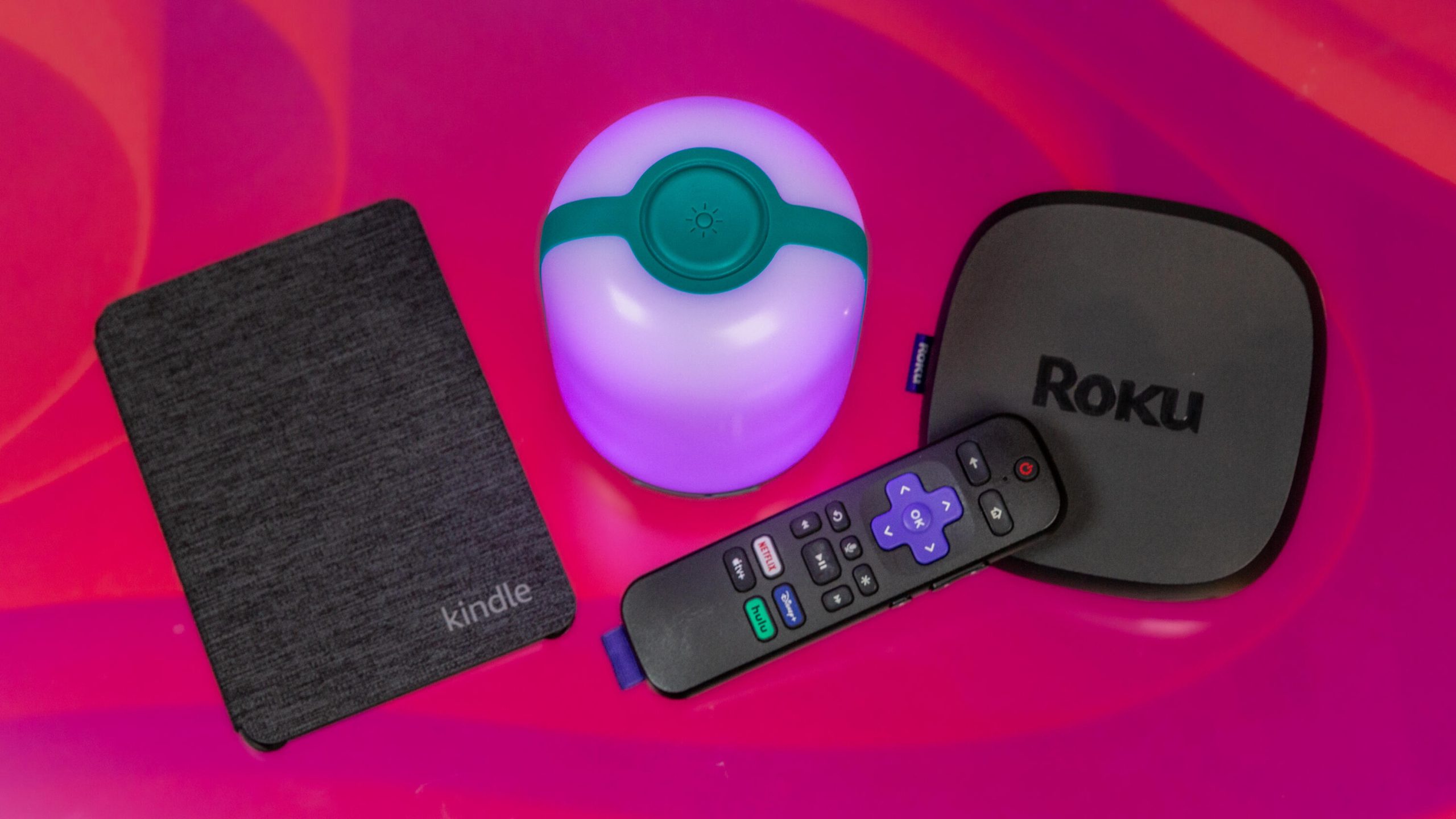 Nuestros obsequios tecnológicos favoritos por menos de $ 100 que daremos para las fiestas