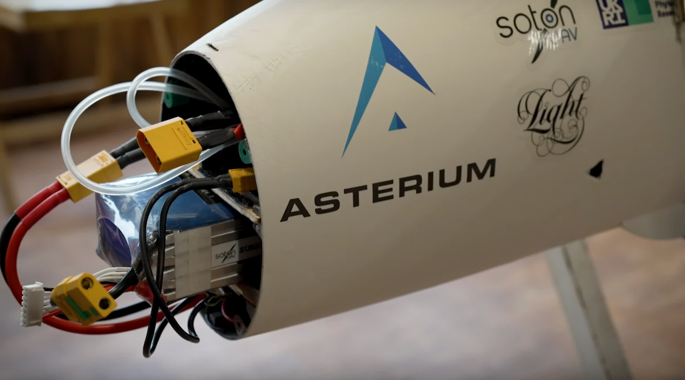 Los drones equipados con un «sistema nervioso» de autocontrol prometen vuelos más largos y seguros