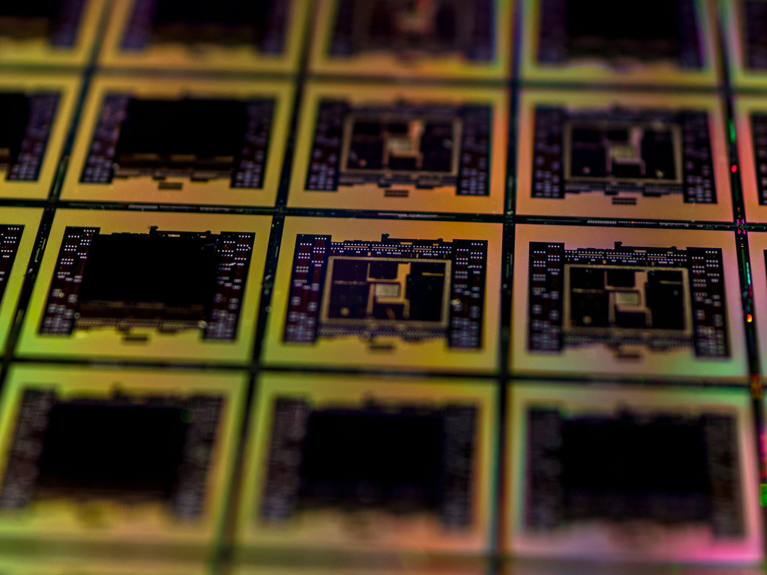 Nvidia casi duplica el presupuesto de I+D de AMD: el gasto de Intel eclipsa a ambos, pero tiene dificultades para competir