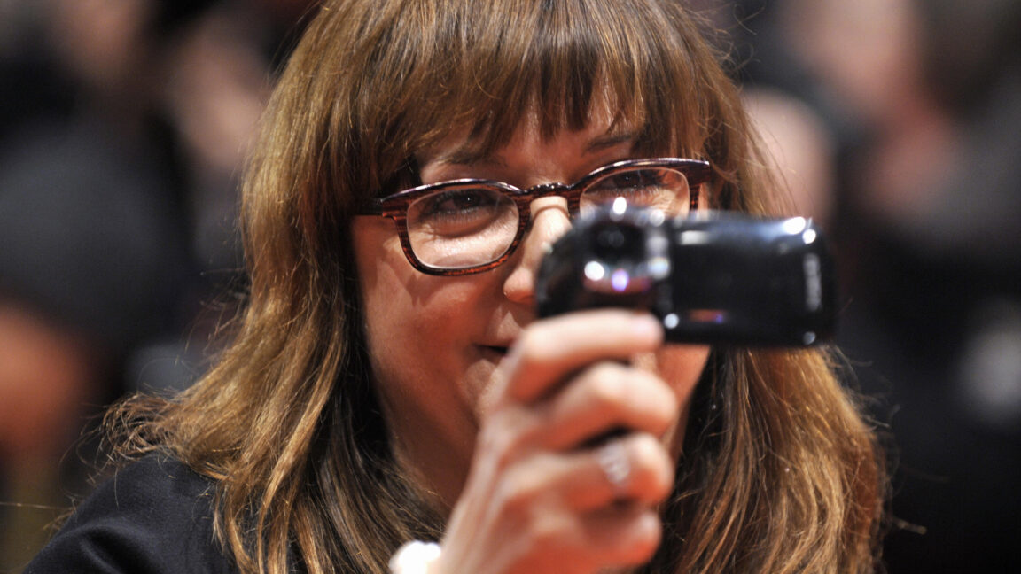 Las cámaras digitales antiguas no son sólo una moda pasajera. Son una declaración artística.