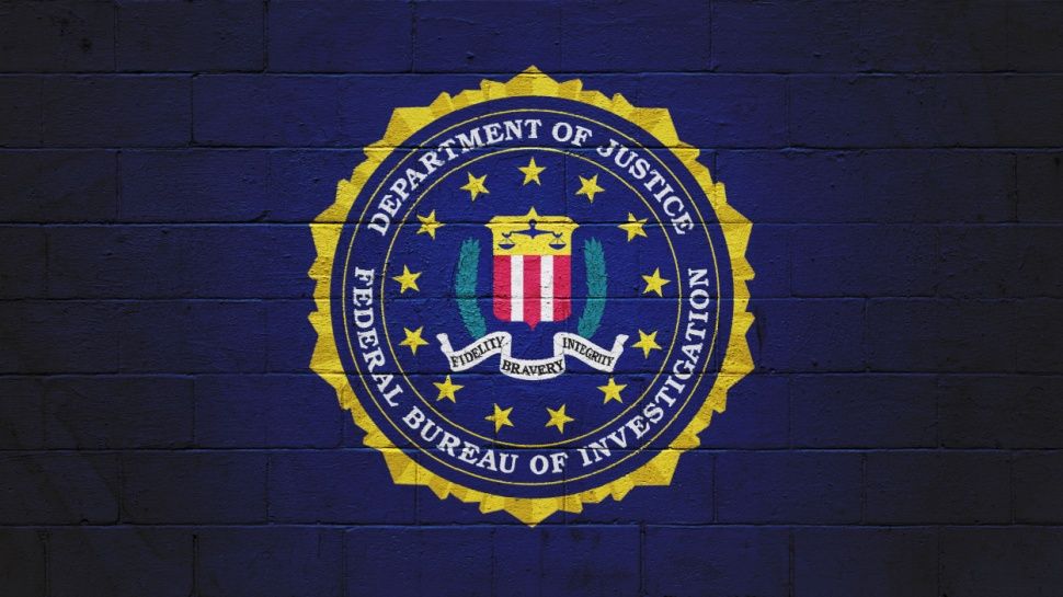 El FBI advierte que los piratas informáticos están presentando solicitudes de datos policiales falsos para robar información privada de las personas