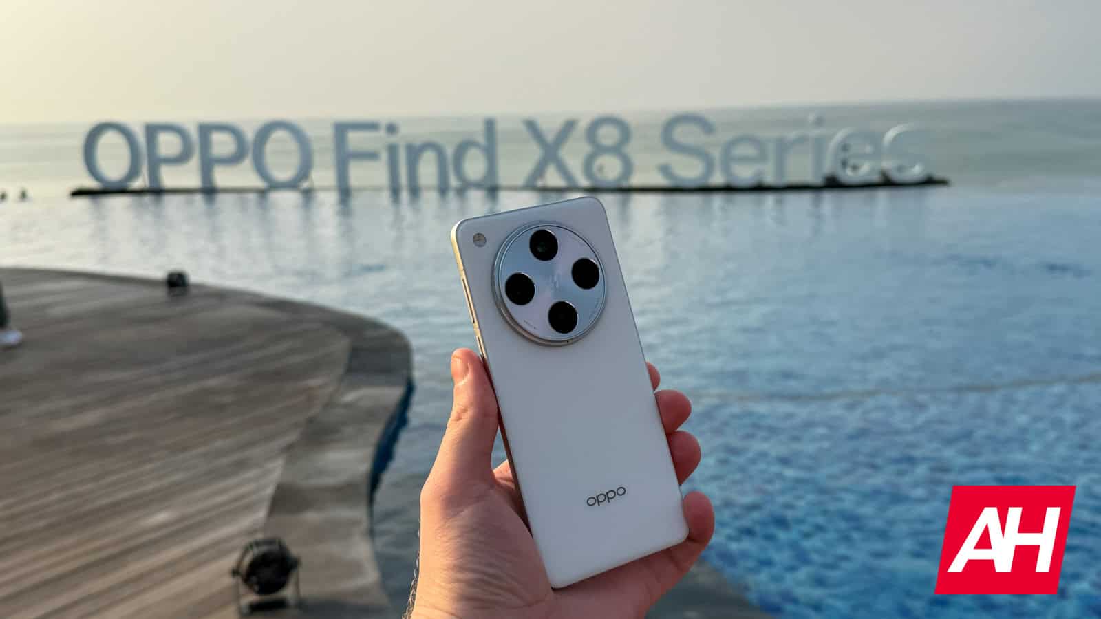 OPPO acaba de humillar a Samsung en Bali