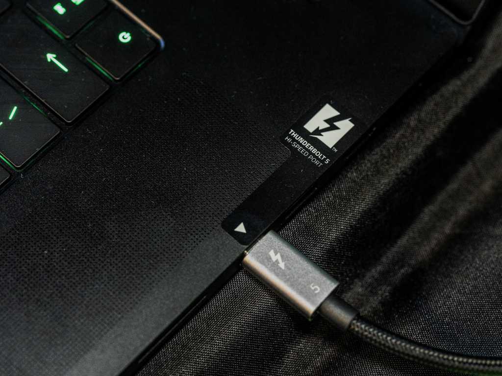 ¿Ha llegado el momento del almacenamiento Thunderbolt 5? Un primer vistazo a la nueva especificación rápida (pero cruda)