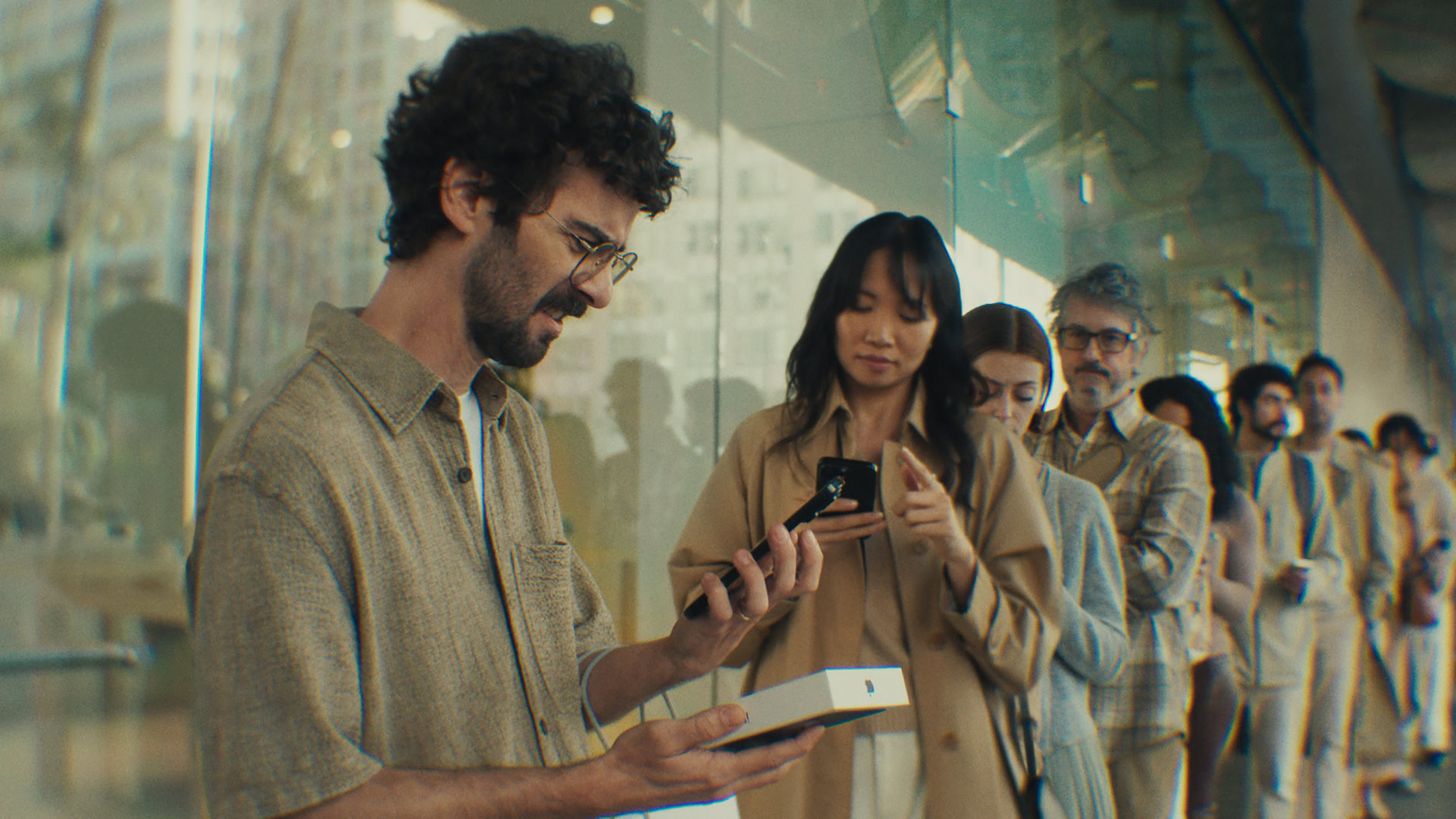 Los nuevos anuncios de Samsung atacan a Apple, pero hacen que Samsung parezca tonto