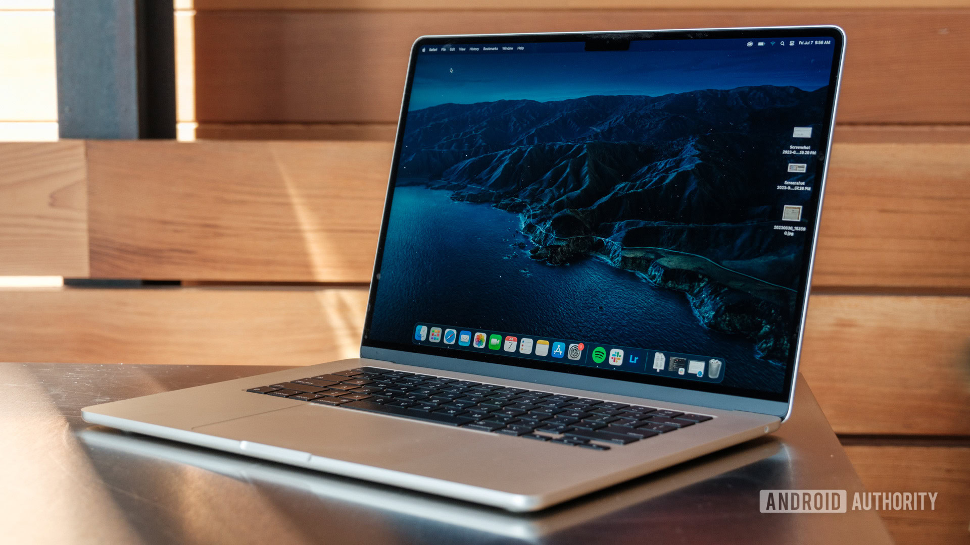 ¿Esperando una MacBook Air OLED? Podría volver a retrasarse.