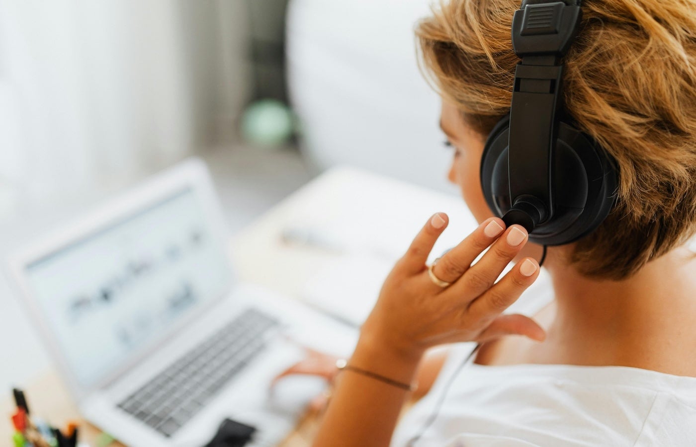 ¿Funcionarán los dispositivos DECT en un centro de llamadas? Sí, con límites