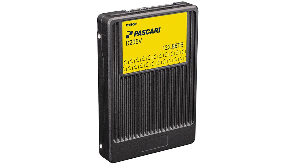 Phison lanza un SSD de 122,88 TB ‘clase 128 TB’ que ofrece rendimiento PCIe Gen5, pero tendremos que esperar hasta el segundo trimestre de 2025 para una revisión adecuada: el D205V podría rivalizar con el Crucial T705 en las pruebas