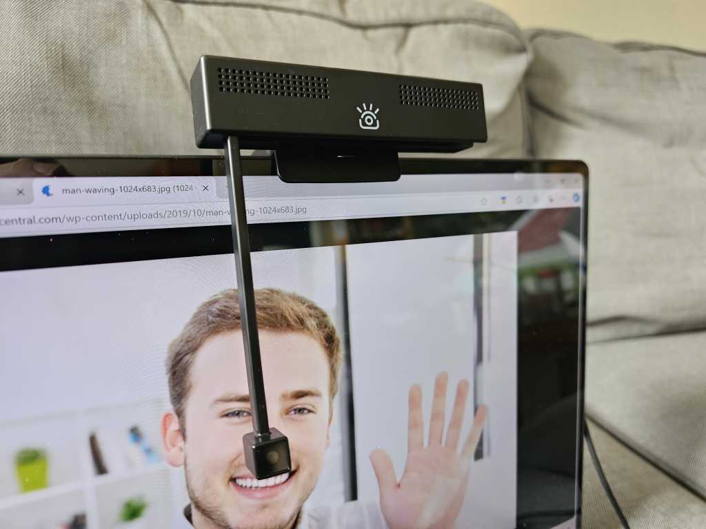 Revisión de iContact Camera Pro: esta cámara web con línea de visión casi está ahí