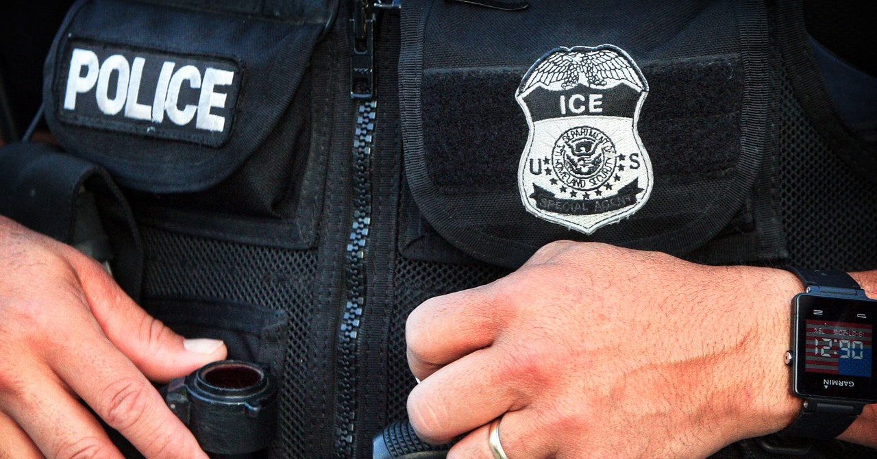 ICE ya puede eludir las leyes de ciudades santuario a través de centros de fusión de intercambio de datos