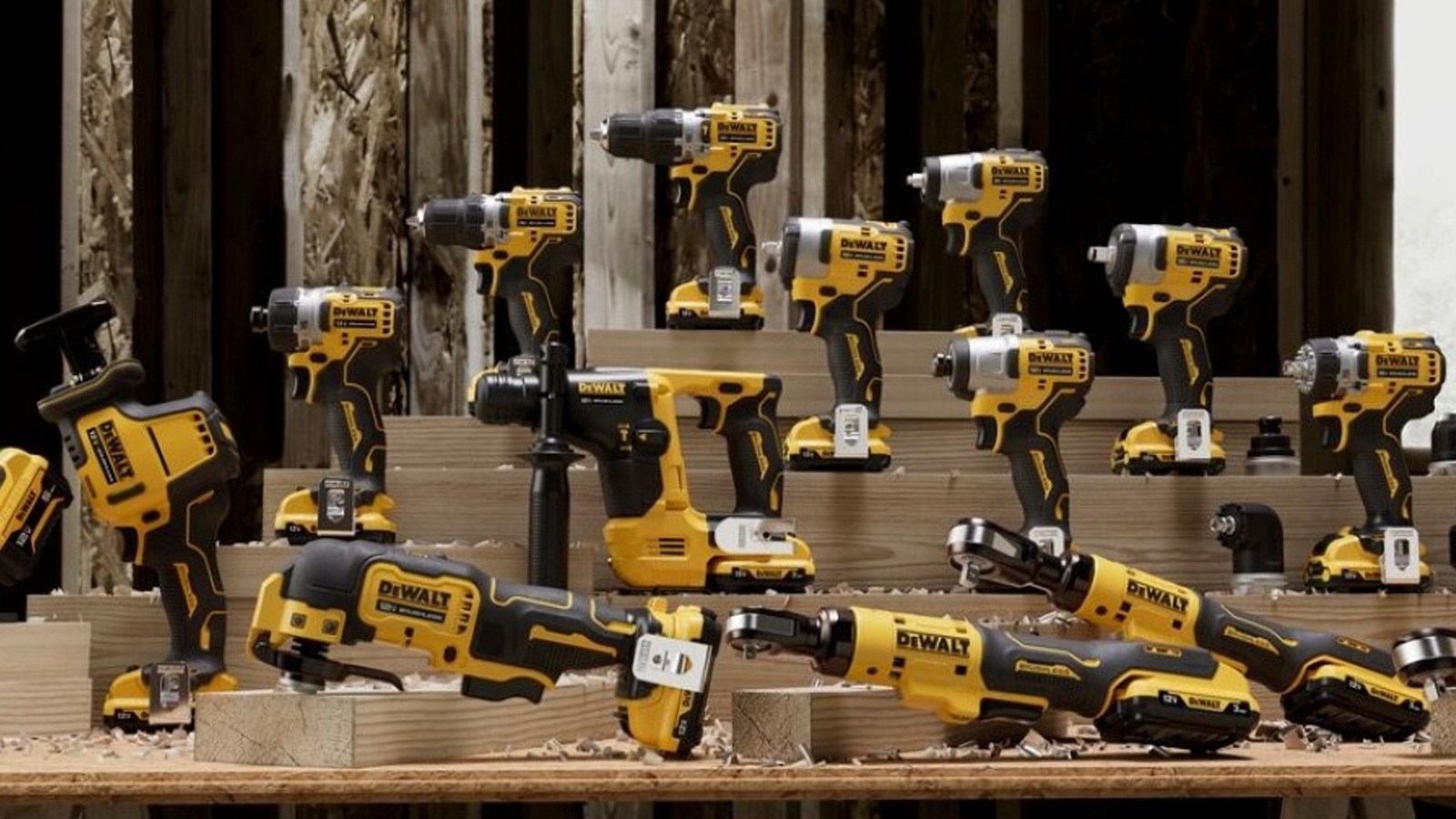 Estas herramientas eléctricas DeWalt le harán reconsiderar la configuración de su herramienta manual