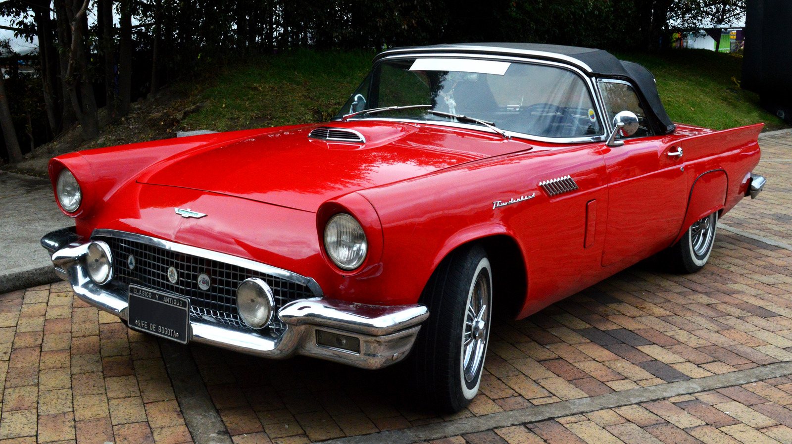 6 de las apariciones más icónicas del Ford Thunderbird en las películas