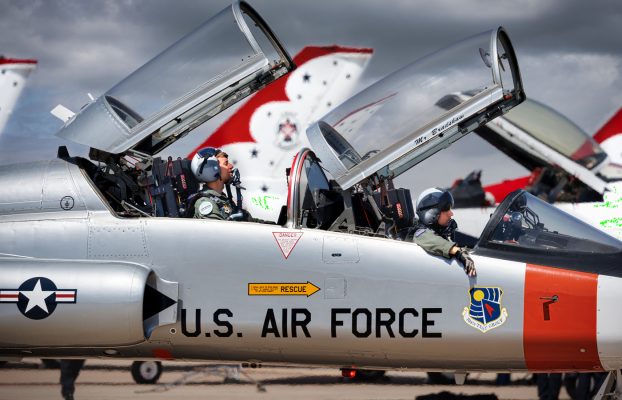 ¿Qué aviones utiliza la Fuerza Aérea de EE. UU. para entrenar?