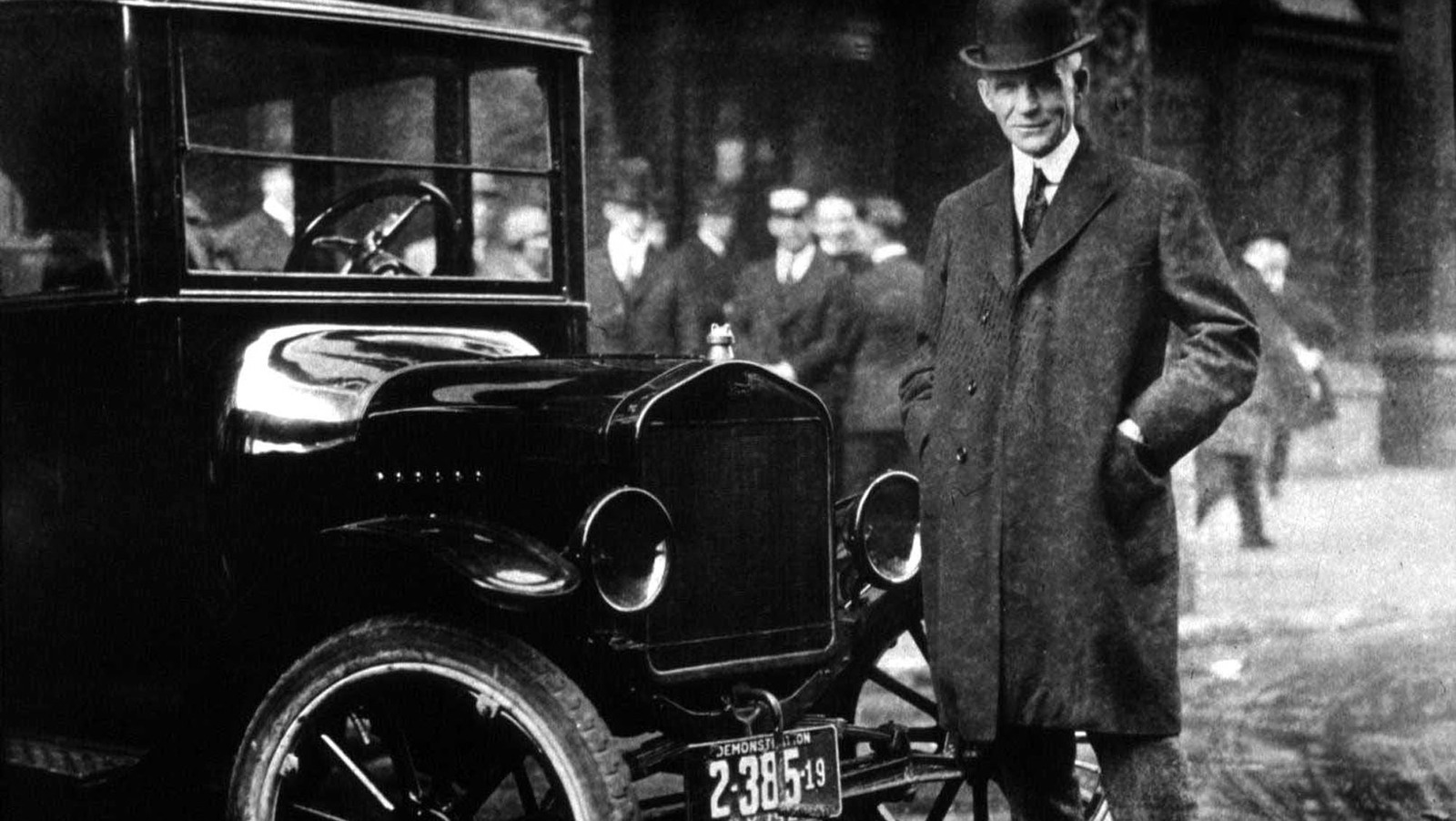 ¿Quién fue Henry Ford? El hombre detrás del primer gran gigante automotriz de Estados Unidos